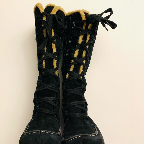 Timberland black suede tall winter lined boots size 6M - Picture 7 of 9